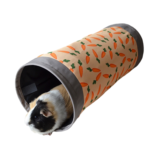 Rosewood | Rodent tunnel with carrot print